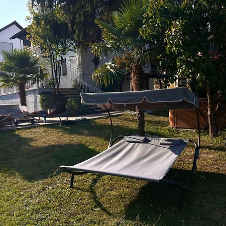 Privates Ferienhaus Mit Pool & Whirlpool Zentral In Bad Dürkheim Exteriör bild