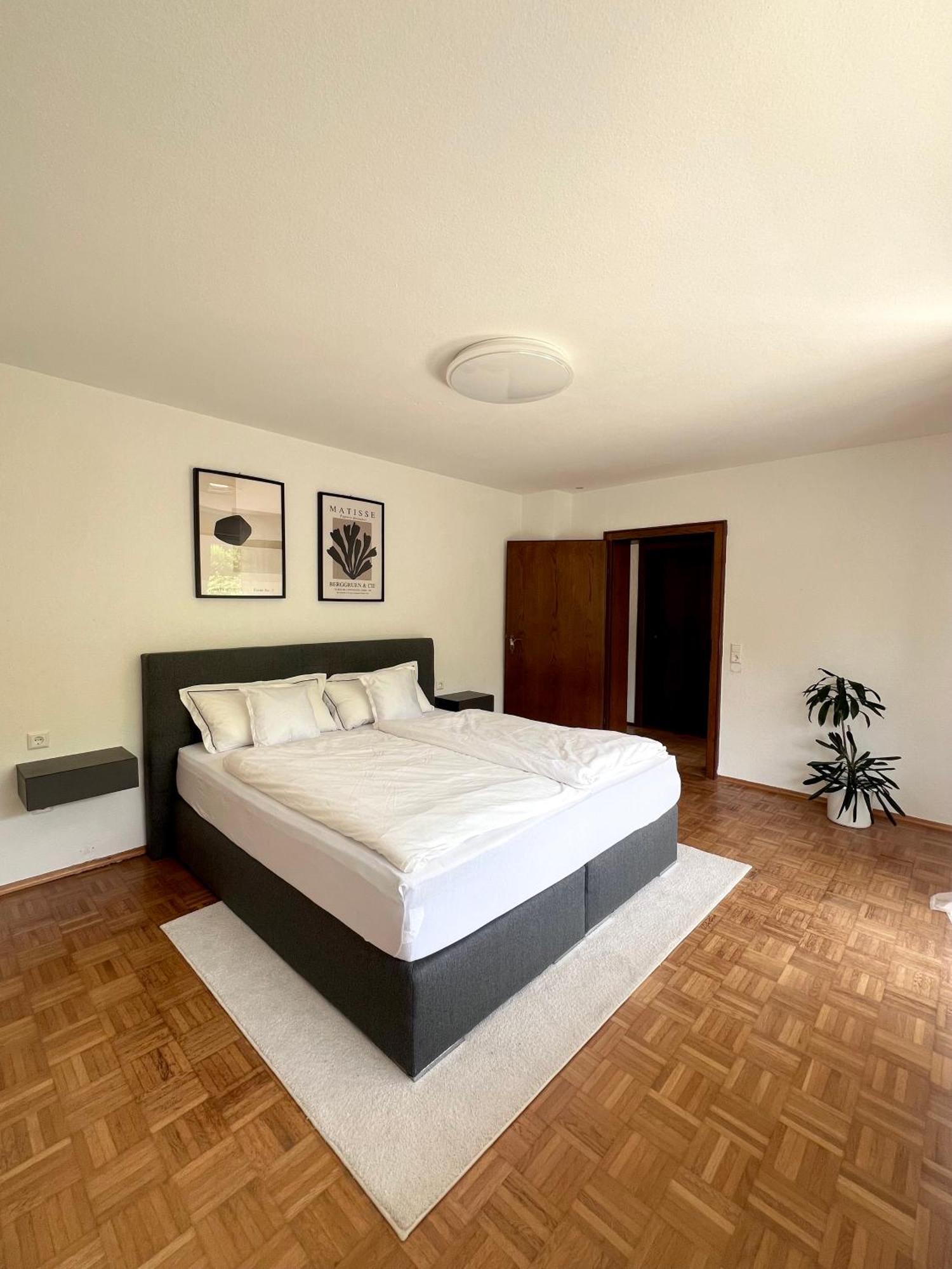 Privates Ferienhaus Mit Pool & Whirlpool Zentral In Bad Dürkheim Exteriör bild