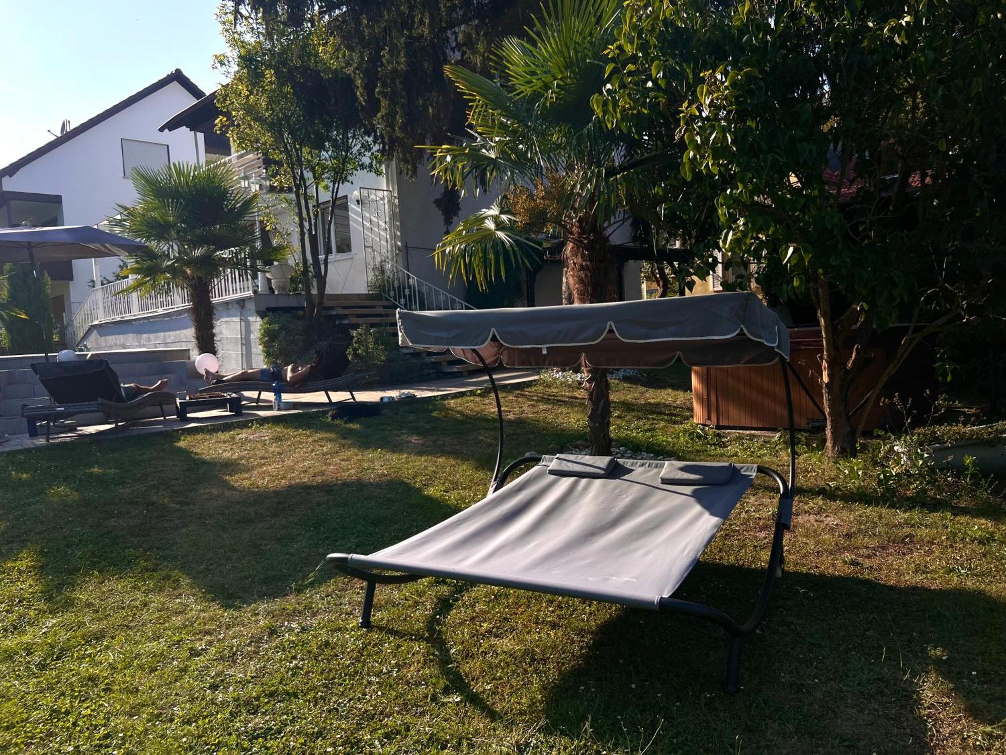 Privates Ferienhaus Mit Pool & Whirlpool Zentral In Bad Dürkheim Exteriör bild